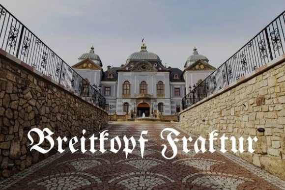 Beautiful Blackletter Font for Web Design